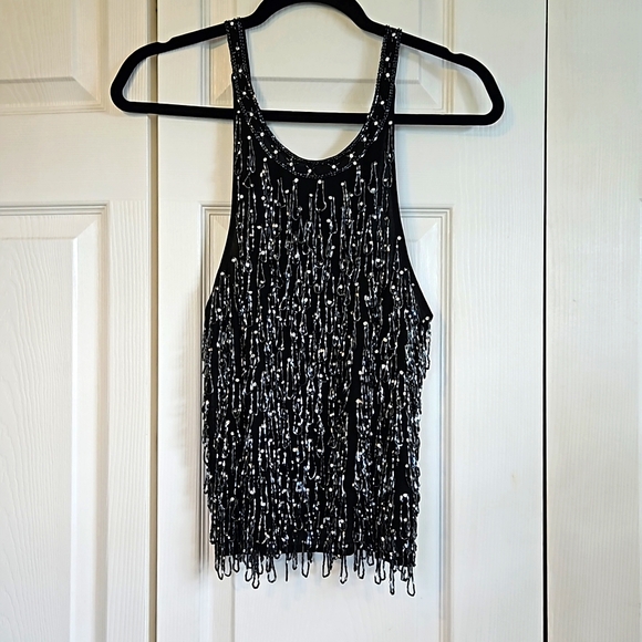 🪩 Gorgeous Beaded Top Shop Tank 🎉 - Picture 1 of 10